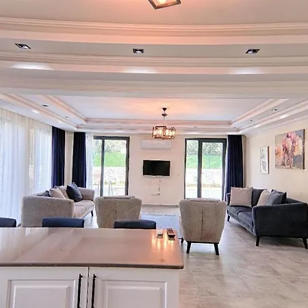 Star House