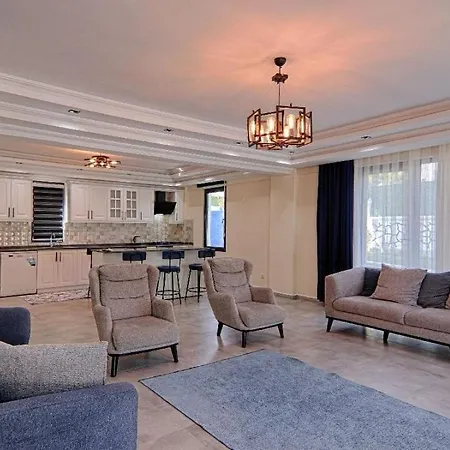 Star House Villa *