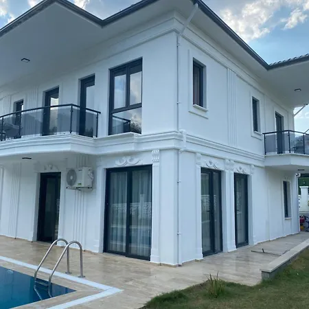 Star House Villa