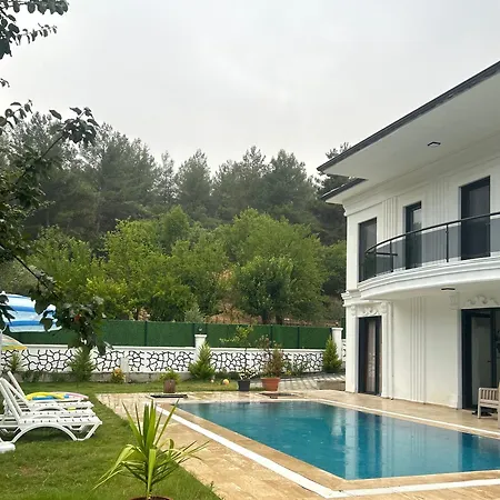 Star House * فتحية
